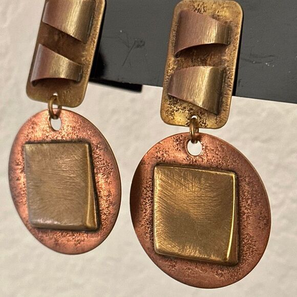 BAER SF – Vintage Brutalist Copper & Brass Sculptural Clip-On Earrings - Picture 2 of 11